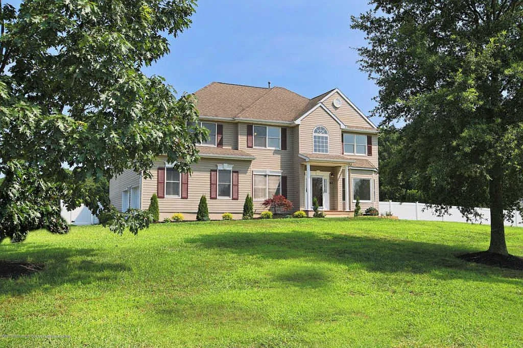 40 Outlook Ln photo 1