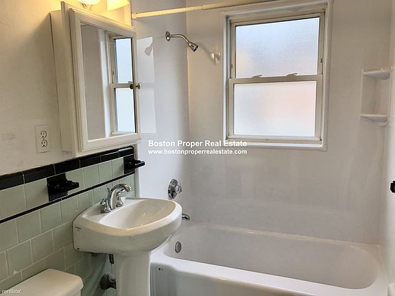 450 Washington St. #2 Boston - Brighton Unit Photo 4 (1)