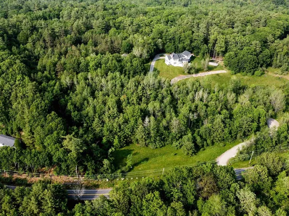464 Wadleigh Falls Road, Newmarket, NH 03857