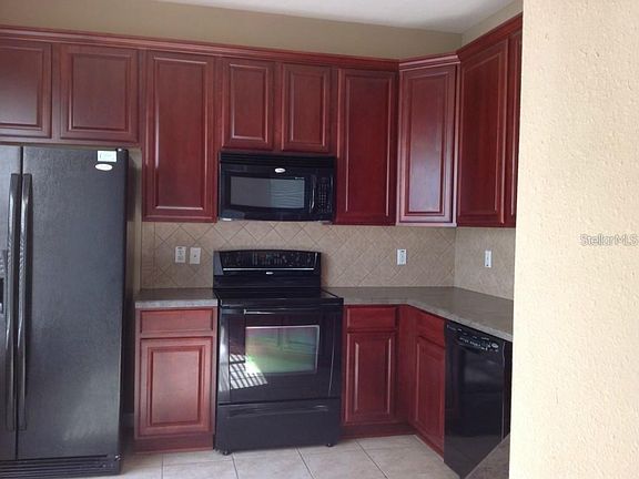 3rd image of 6748 Eagle Feather Dr
