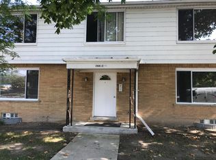 20812 Littlestone Rd APT 8, Harper Woods, MI 48225