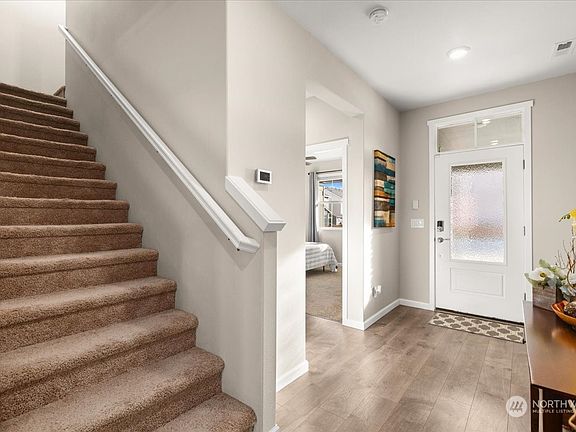 4th image of 517 Becky Avenue E