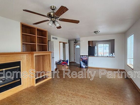 2nd image of 203 W Coal Creek Dr