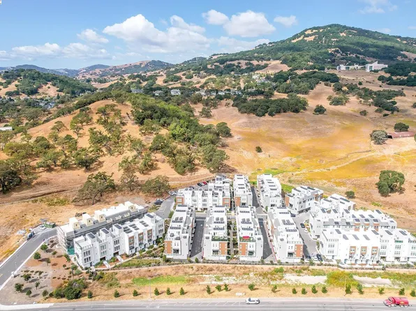 206 Verandah Ave #75, Novato, CA 94945