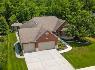 15613 Brookshore Dr, Plainfield, IL 60544
