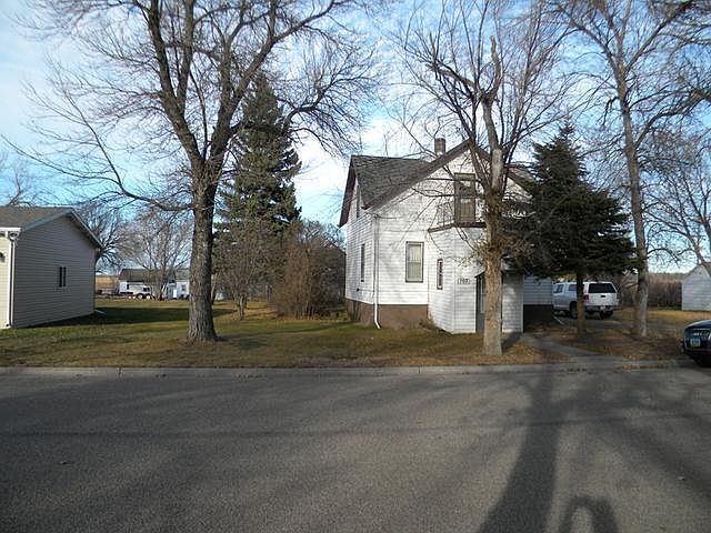 1st image of 707 S 1st St