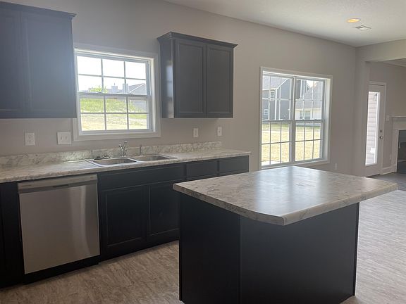 4th image of 8014 Cambridge Reserve Dr
