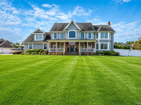 143 Meadow Path, Wading River, NY 11792
