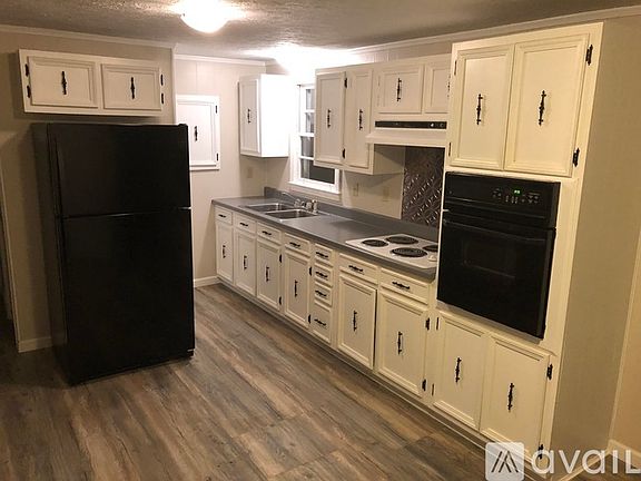 2nd image of 1010 Suncrest Ave