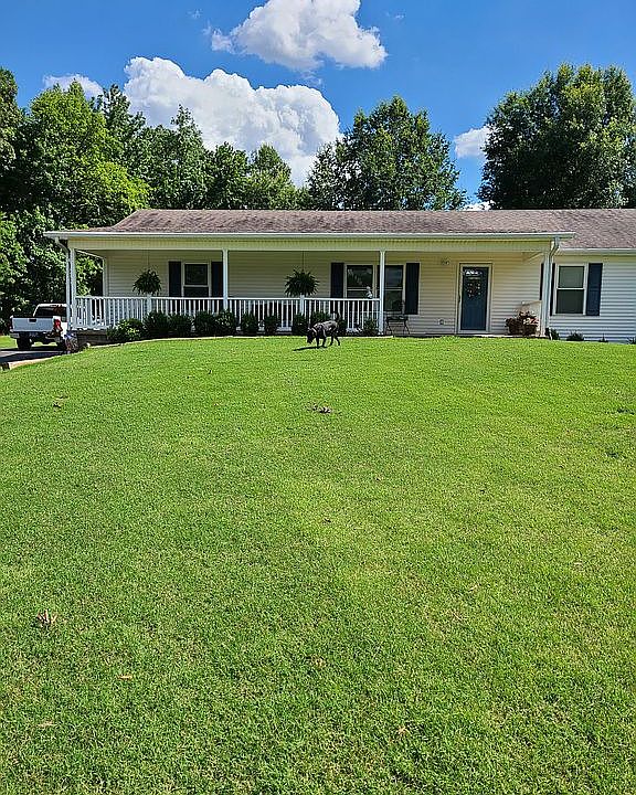 1st image of 272 Fuller Rd
