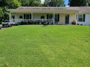 272 Fuller Rd, Trenton, TN 38382
