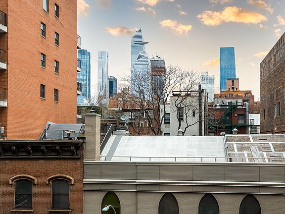 5th image of 434 W 19th St Penthouse D