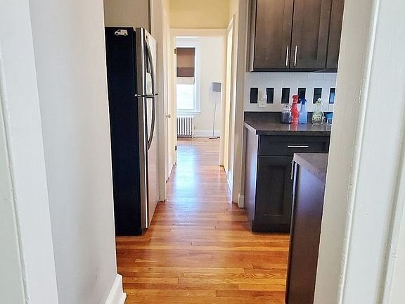 3rd image of 2167 27th St APT 3