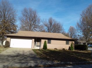 2043 S Suprema Ave, Springfield, MO 65807