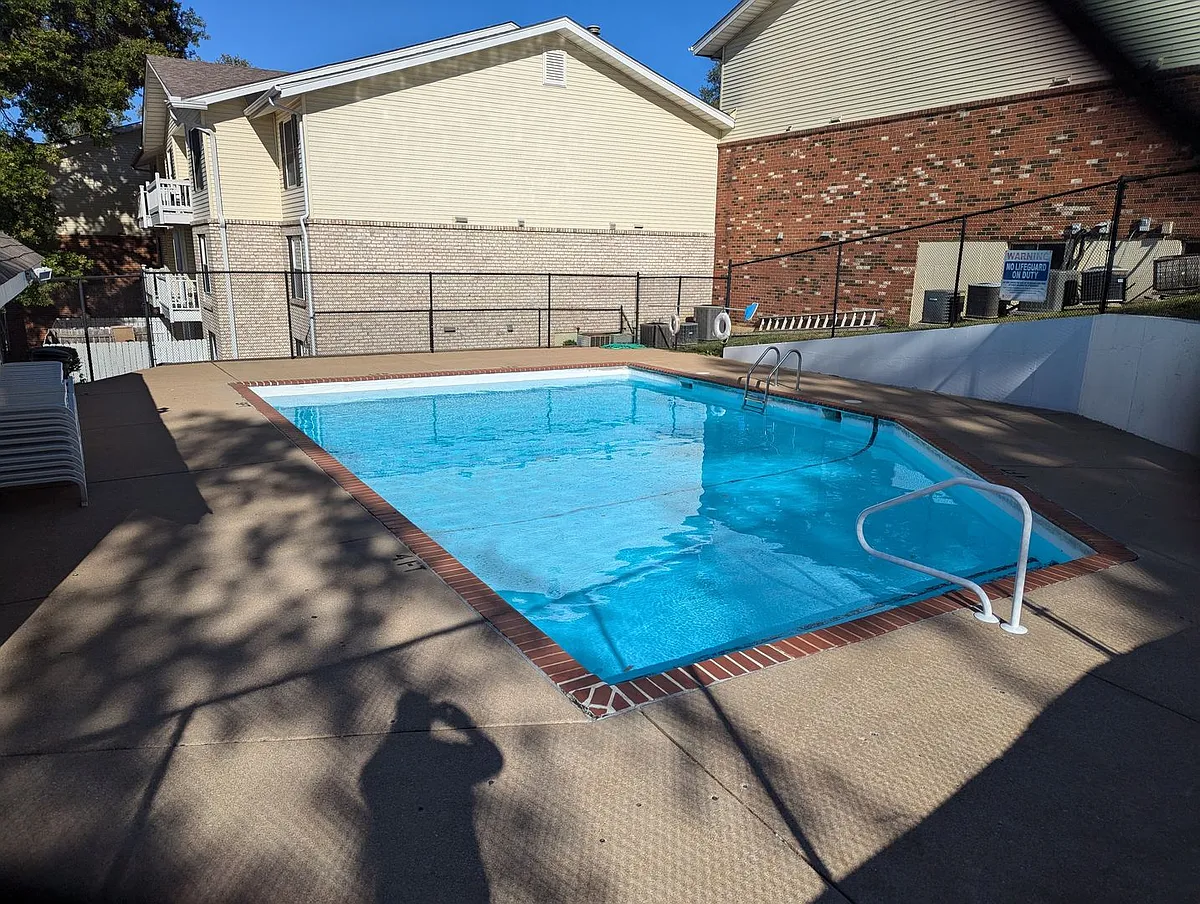 Building Photo - 1456 Hawks Nest Dr #G