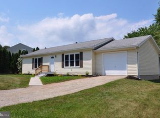 105 Ivy Dr, Manchester, PA 17345
