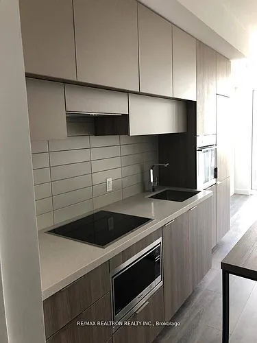 8 Eglinton Ave E #3503 Photo 1