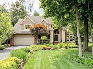 5552 Caplestone Ln, Dublin, OH 43017