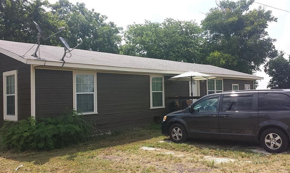 1st image of 212 E Taylor St