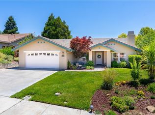 25 Rainbow Ct, Templeton, CA 93465