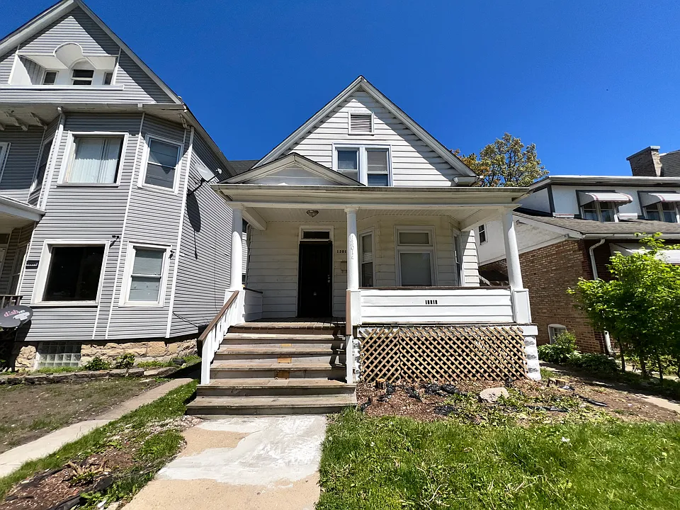 12015 S Stewart Ave