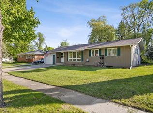 606 Cedar Ln, Moorhead, MN 56560