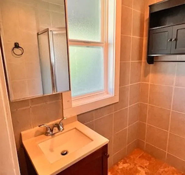 2521-2523 E. Sharp Ave — Photo 14