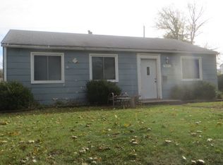 962 40th St, Moline, IL 61265