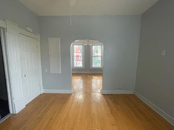 2nd image of 3220 S Lituanica Ave #2