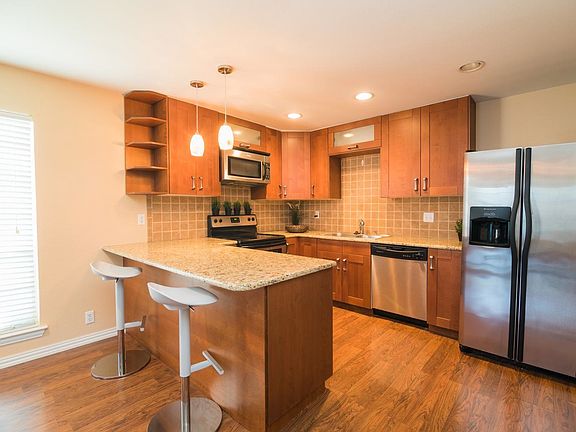 2nd image of 5212 Fleetwood Oaks Dr #101