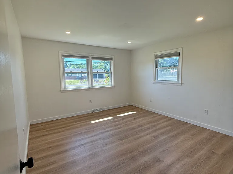 1047 Letort Rd — Photo 17