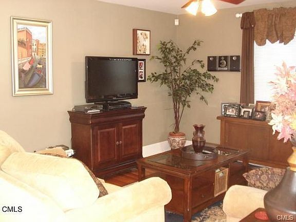 Living Room - Bright 