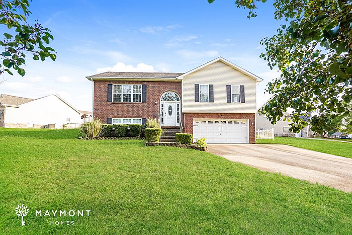 1st image of 829 Buckhorn Dr