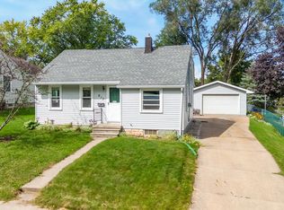 617 George St, Kaukauna, WI 54130