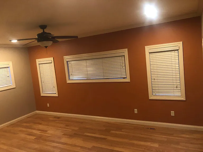 370 Charleston Ave — Photo 7