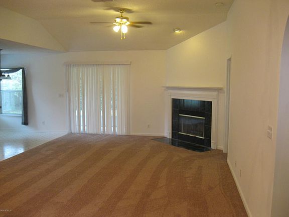 3rd image of 14517 Greenover Ln