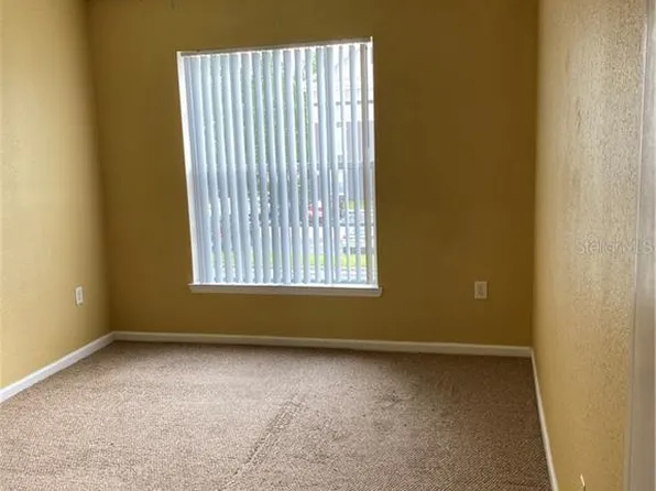1304 High Hammock Dr APT 203, Tampa, FL 33619