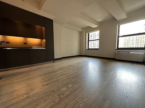 3rd image of 20 Pine St APT 2210