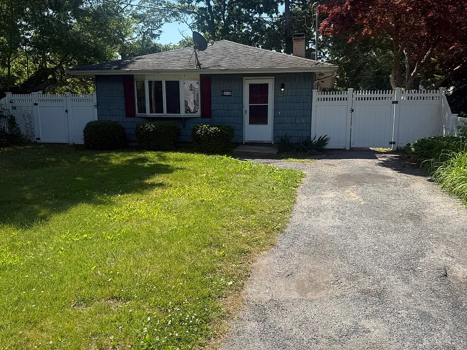 40 Fairview Dr