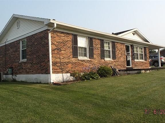 2nd image of 226 Lakeview Dr