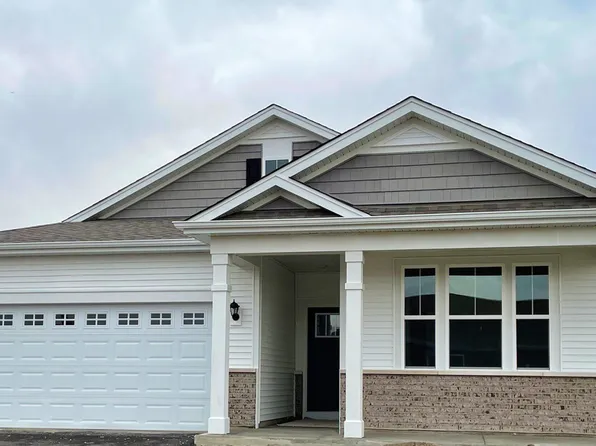 1017 Churchill Dr, North Aurora, IL 60542
