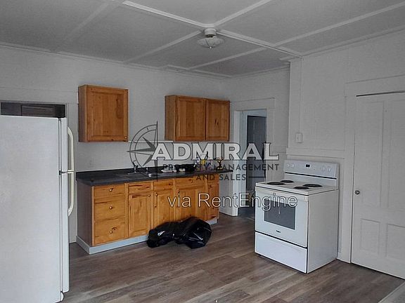 5th image of 21 Knight St Unit 2