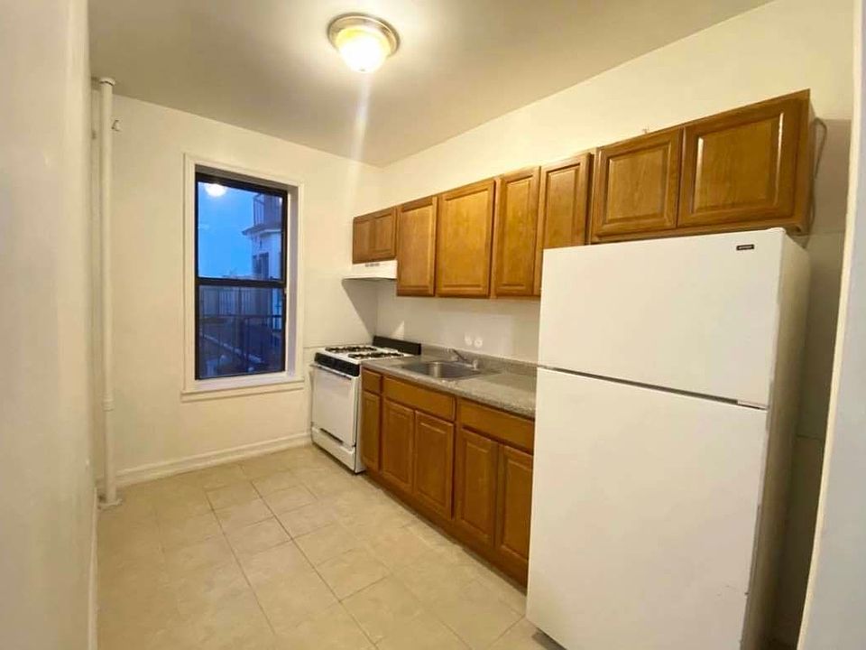 1st image of 5115 13th Ave #4B1