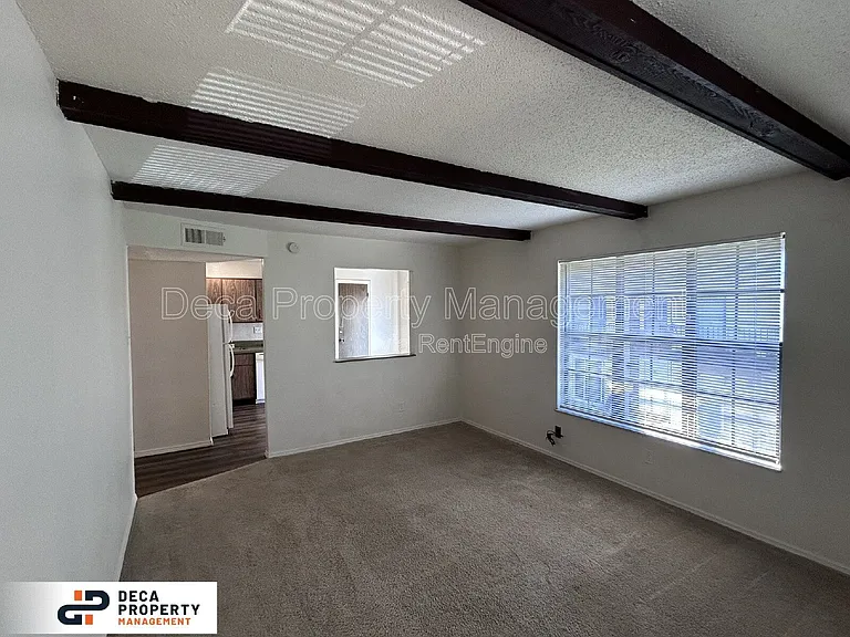 10048 Squire Meadows Dr #5 — Photo 3