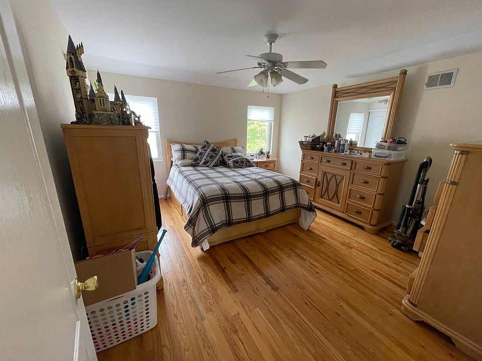 141 Alberta Ave Staten Island NY Zillow