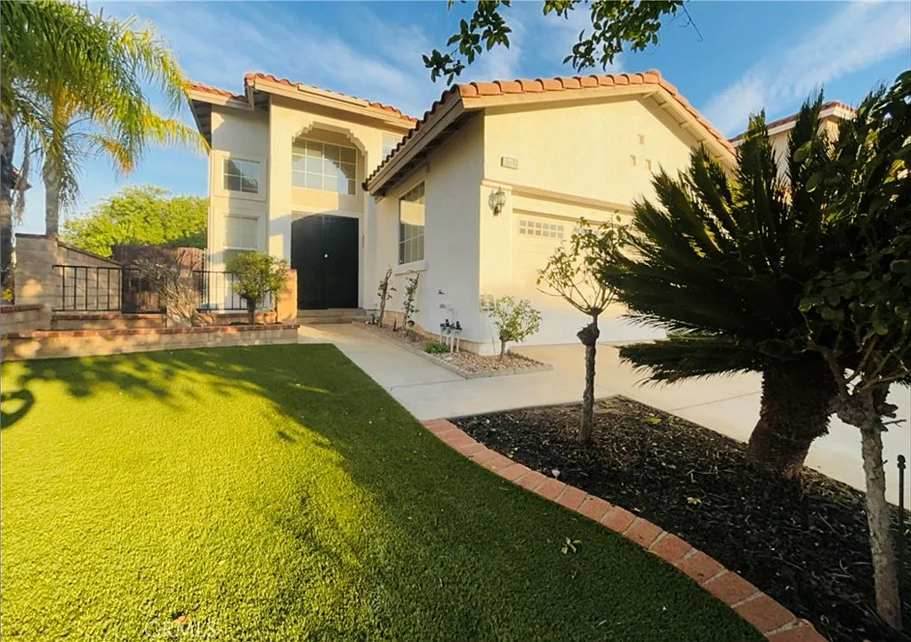 4 bed, 2435 sqft, $3,695 — Photo 3