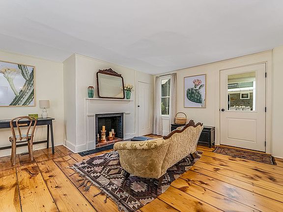 4th image of 570 Lt York Springmills Rd #R