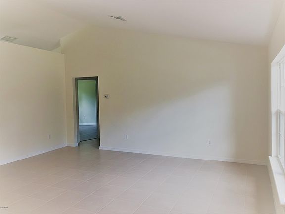 4th image of 728 Marion Oaks Mnr