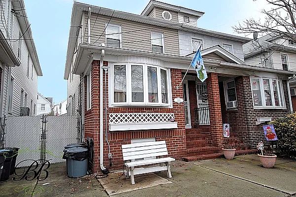 1st image of 1456 E 66th St