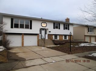 6043 El Morro Ln, Oak Forest, IL